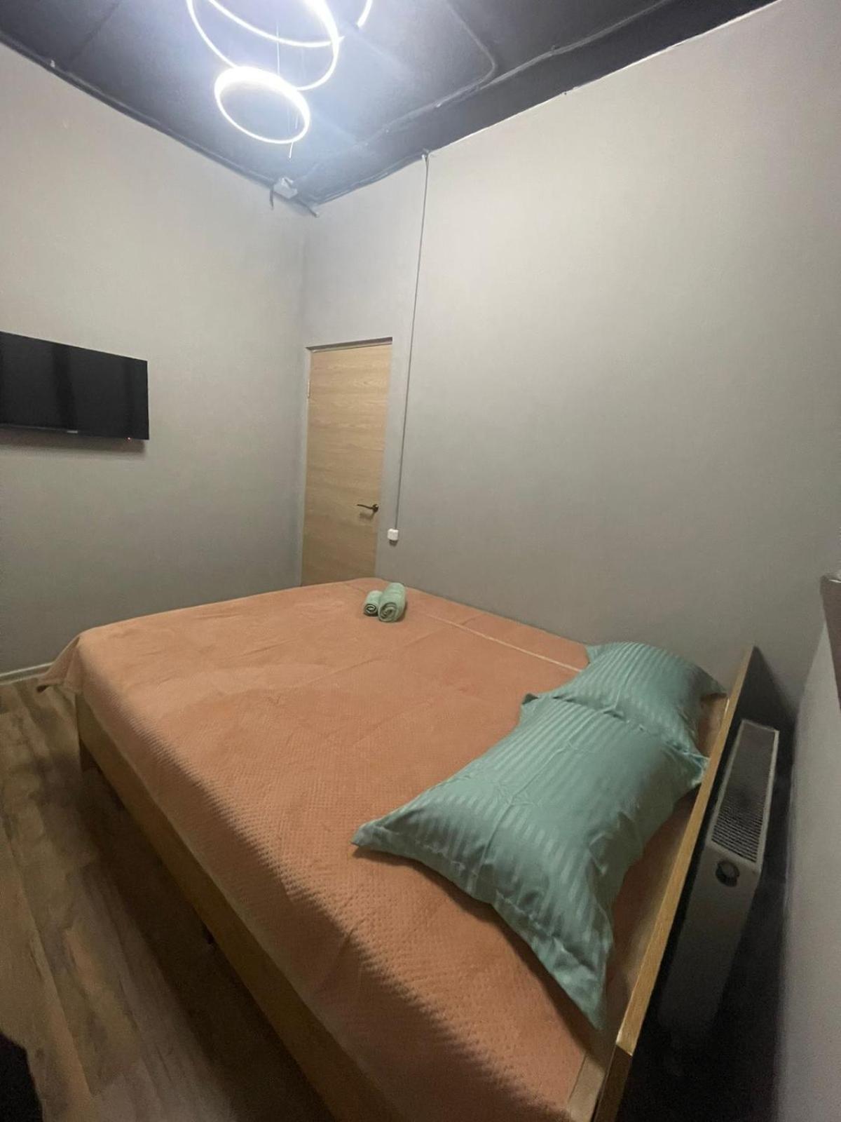 Hostel Kochevnik Capsule Hotel Almaty Extérieur photo