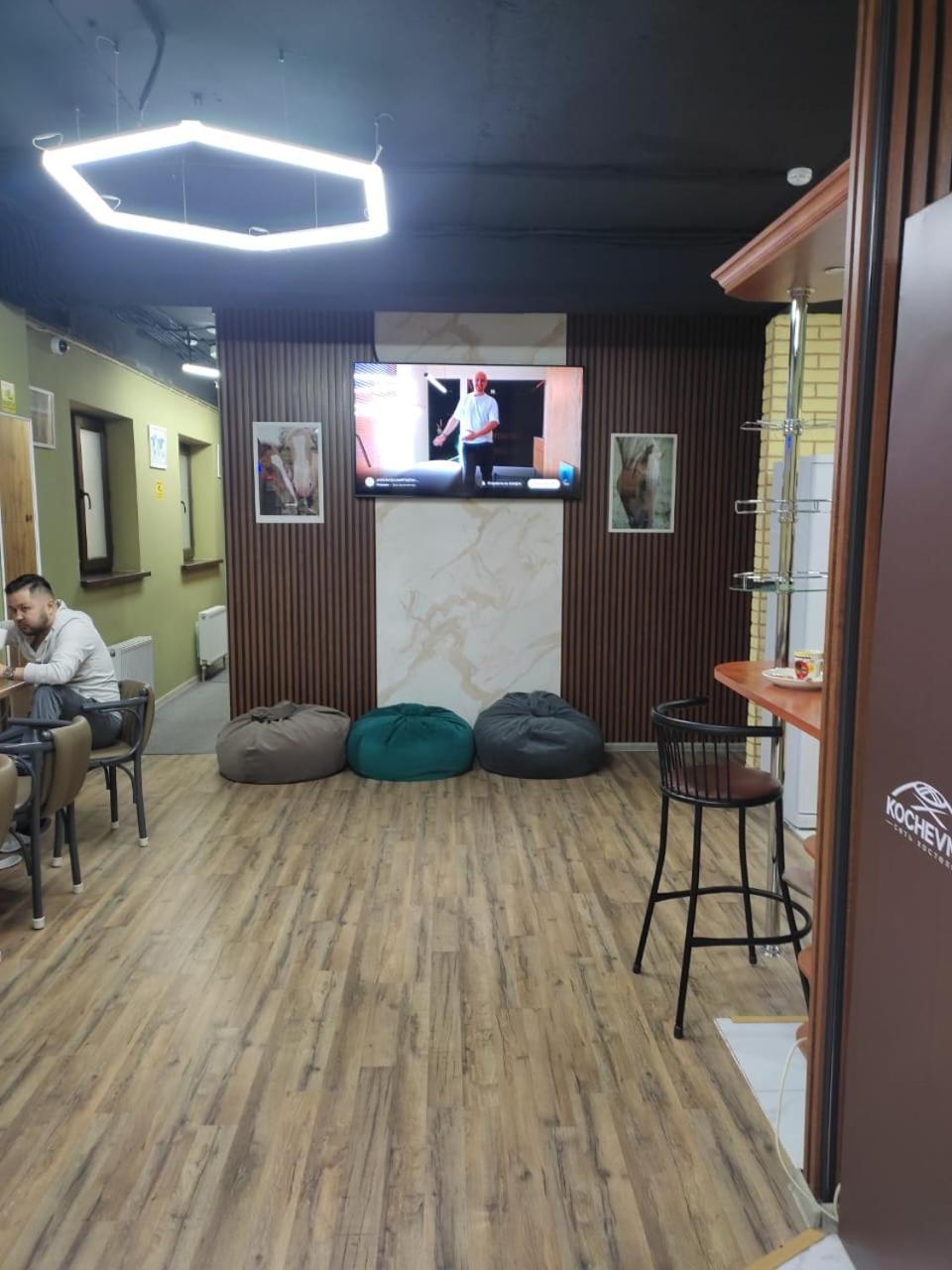 Hostel Kochevnik Capsule Hotel Almaty Extérieur photo